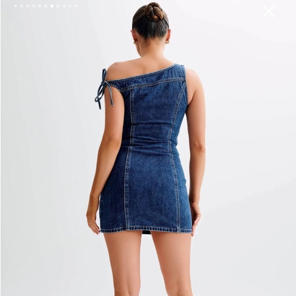 BAKER Off Shoulder Denim Mini Dress - Dark Blue from Meshki - Picture 5 of 6